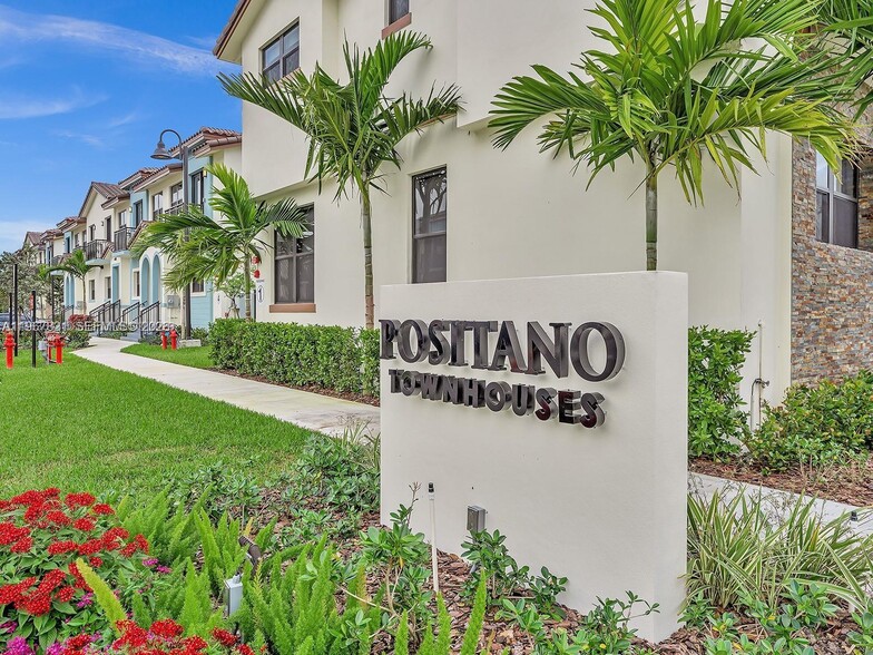 Building Photo - 6130 SW 36th Ct