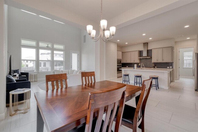 Building Photo - 4304 Allenbrook Dr