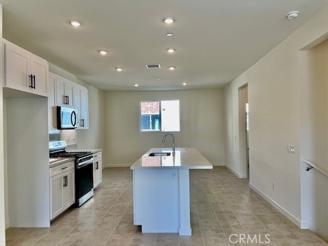 Building Photo - 32007 P.º Deriva