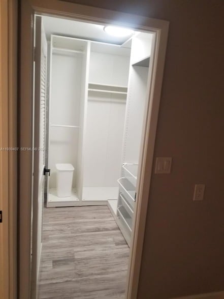 Building Photo - 2500 Parkview Dr