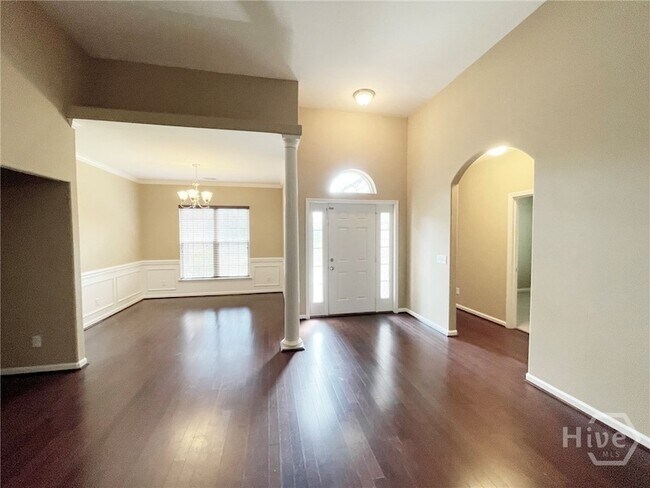 Building Photo - 216 Carlisle Way