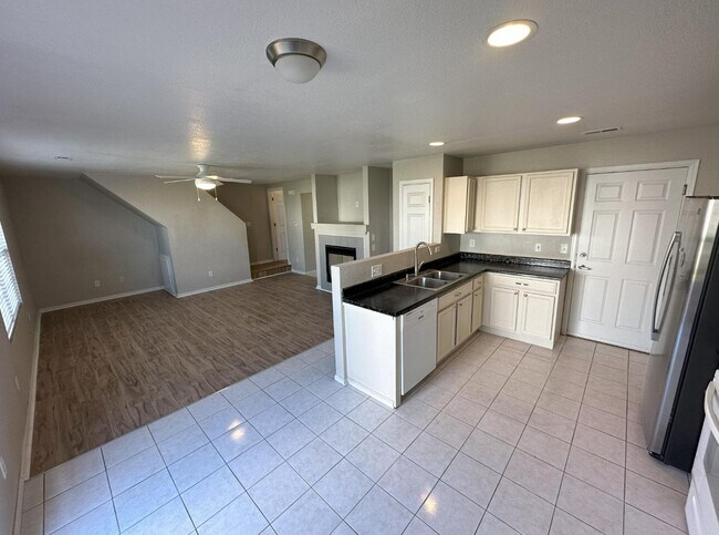 Building Photo - 8181 S Laredo Ct