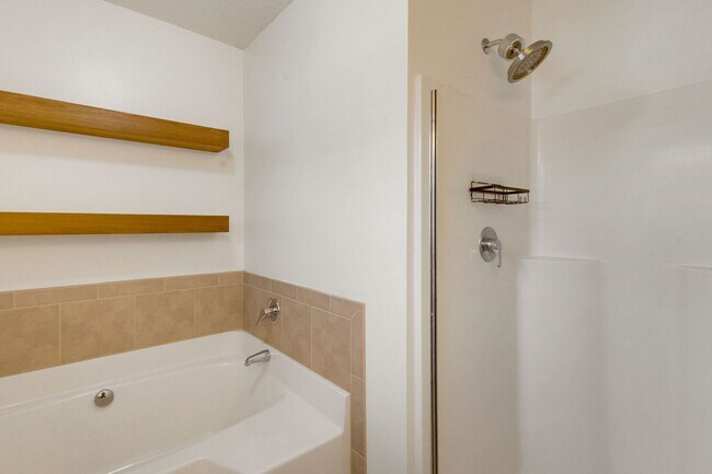 Building Photo - Farmhouse-Style Home Minutes from the Water | No HOA