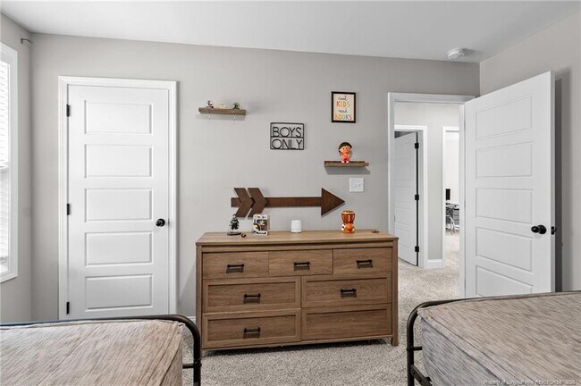 Building Photo - 101 E 6th Ave