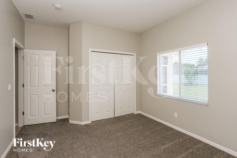 Building Photo - 6346 35th Ave Cir E