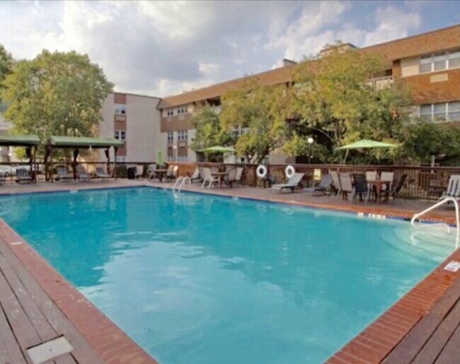 111 River Rd 111 River Rd Edgewater NJ 07020 Apartment Finder