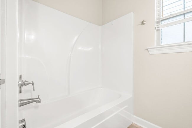 Building Photo - Stunning Sherwood Home in Quiet Cul-de-Sac | Modern Upgrades & Spacious Layout