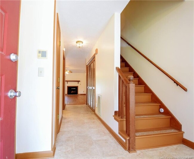 Building Photo - 1276 N Forest Dr