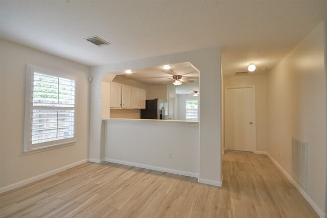 Building Photo - 23307 Leafstone Ln
