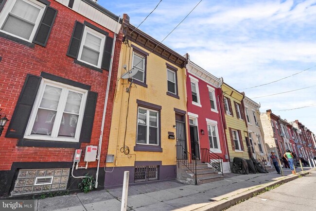 Building Photo - 1855 Brunner St