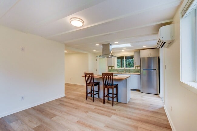 Building Photo - A Fresh, Open Home for a Relaxed Life by the Lake