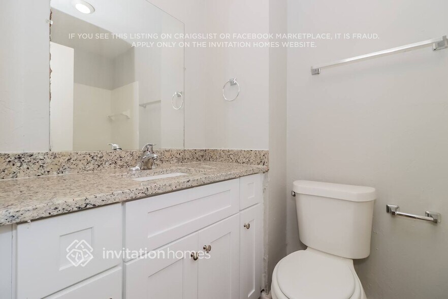 Building Photo - 911 Thomas St