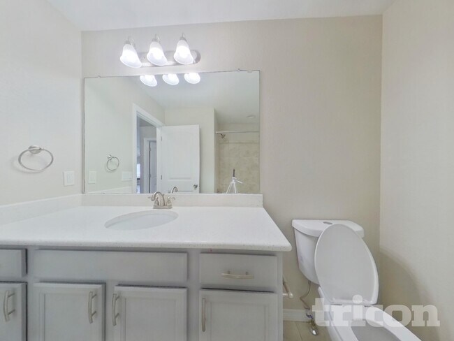 Building Photo - 13485 Park Meadows Dr