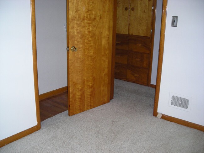 Building Photo - Premier Home Rentals