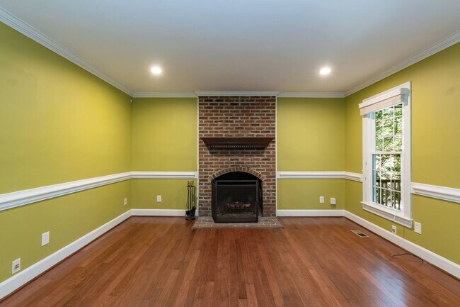 Building Photo - 7 Weathergreen Ct