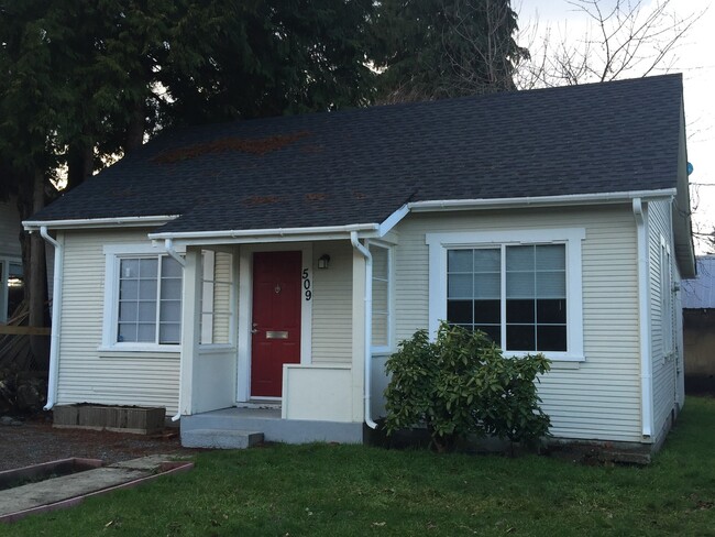 Primary Photo - 2 Bedroom in Centralia