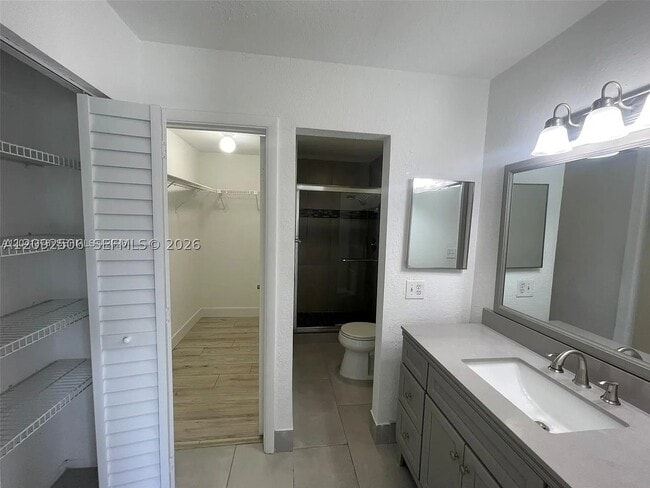 Building Photo - 2580 Coral Springs Dr