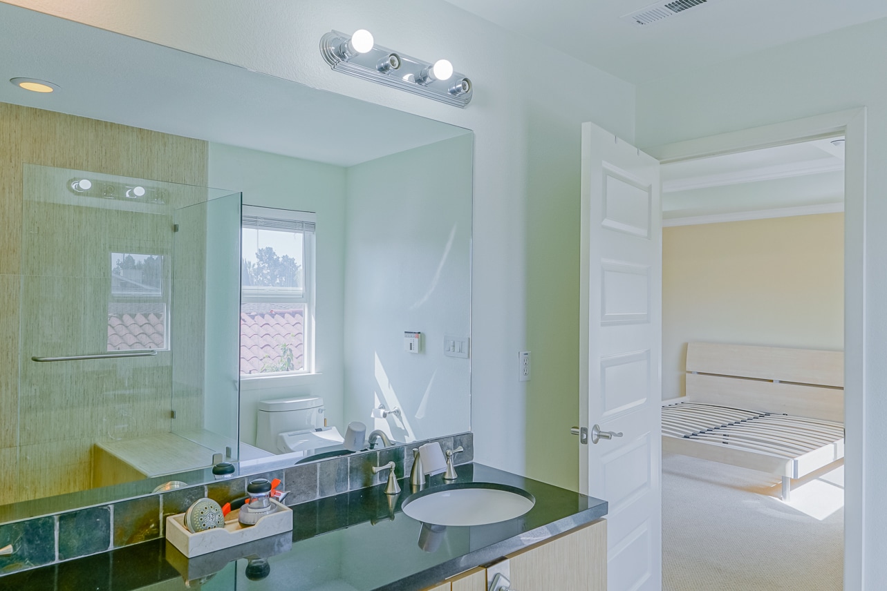 Building Photo - 1236 Poplar Ave