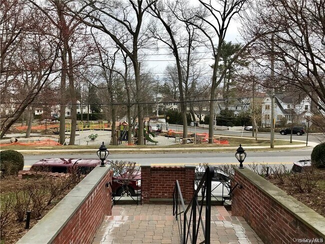 Building Photo - 1833 Palmer Ave