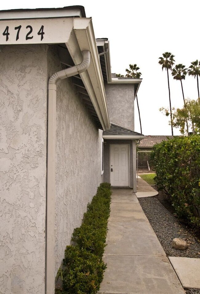 Building Photo - Beautiful 4BR/3 Full BA single family home with large yard