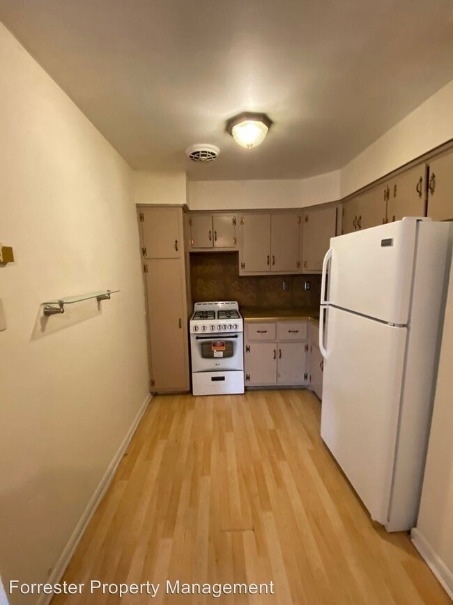 Building Photo - 4039 Balwynne Park Rd