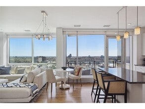 Building Photo - 3209 Galleria