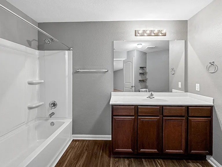 Building Photo - 5502 Rainbow Rd.