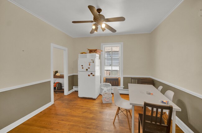 Building Photo - 2036 Sherman Ave