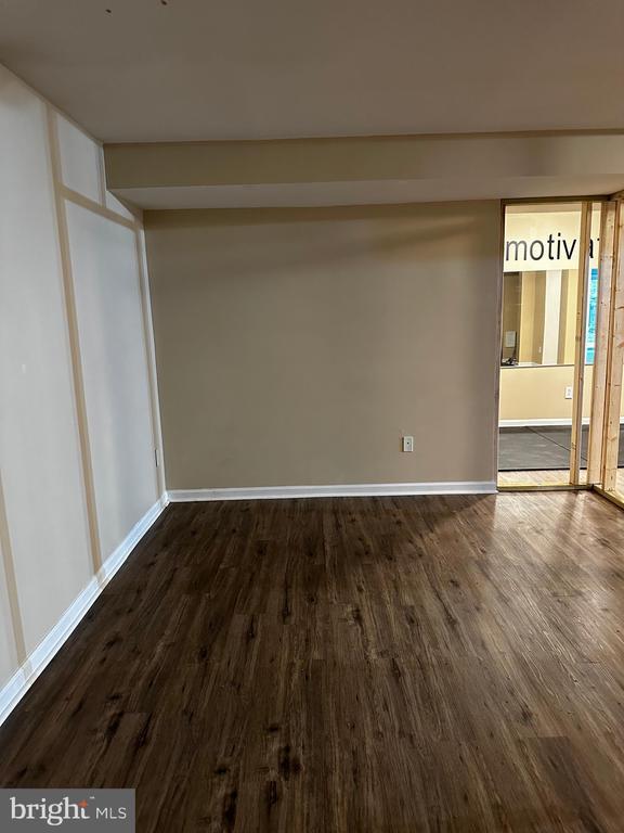 Building Photo - 6909 Yeoman Ct