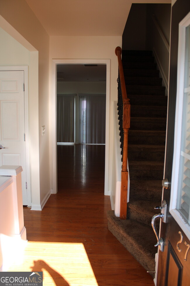 Building Photo - 2756 Deerwood Ln
