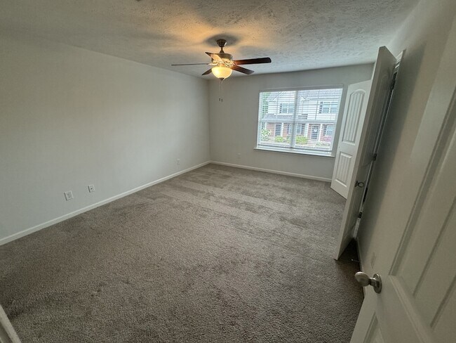 Building Photo - 3706 Selina Dr