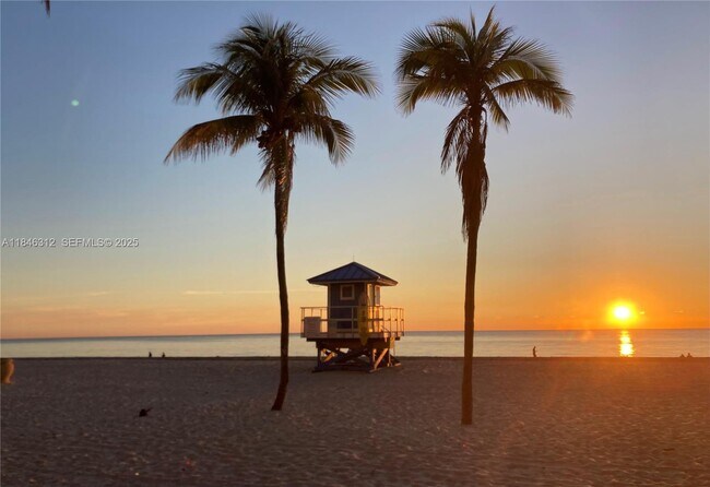 Building Photo - 2200 S Ocean Dr