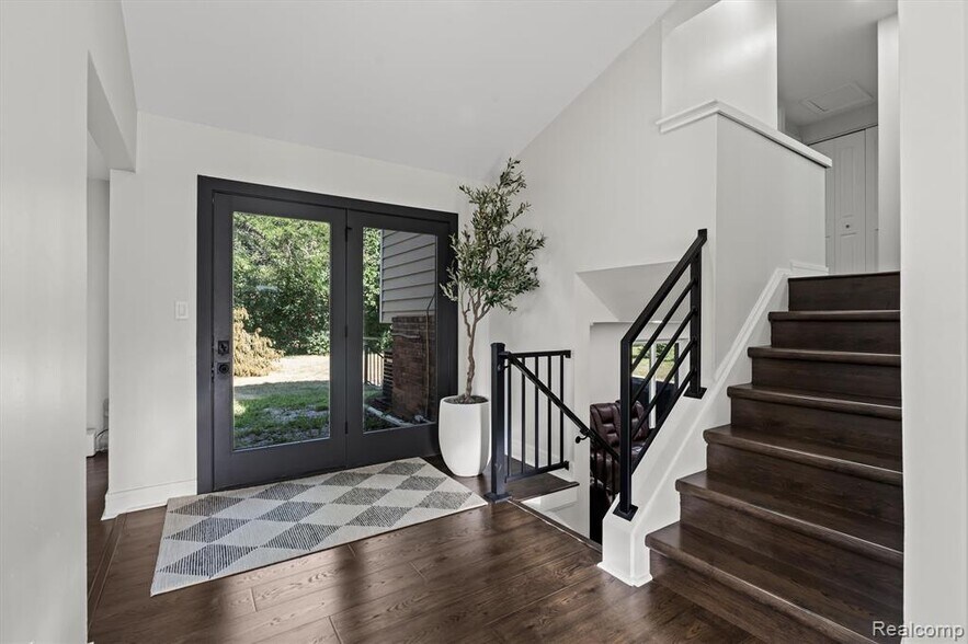 Building Photo - 6511 Timber Ridge Dr