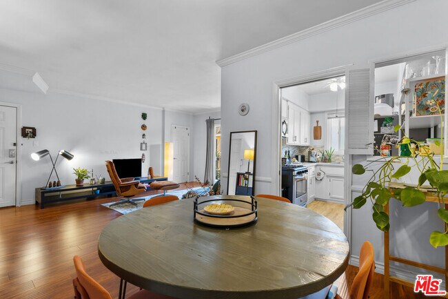 Primary Photo - 332 Rexford Dr