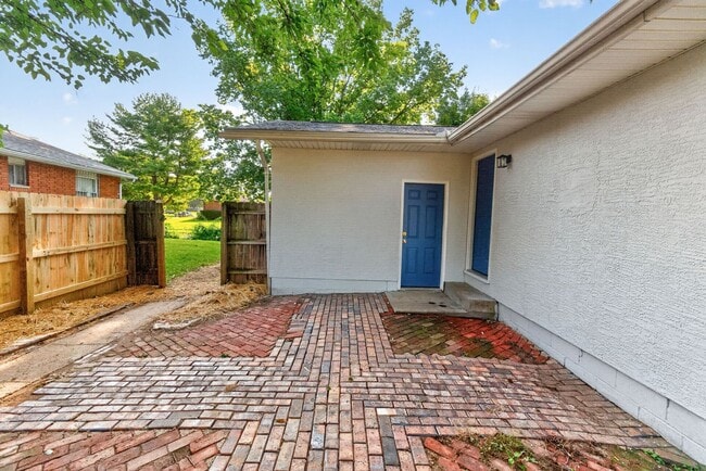 Building Photo - 1811 Stetson Rd