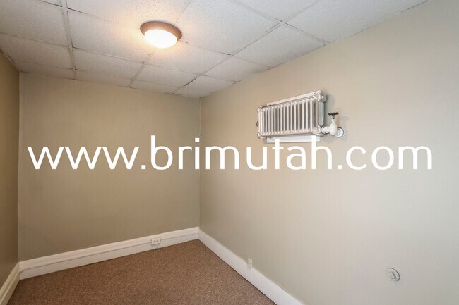 Building Photo - 273-275 S. 400 E. - 4