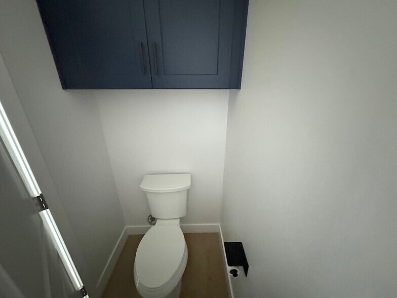 Building Photo - 18509 Burin Ave