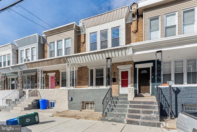 Building Photo - 2952 Tulip St