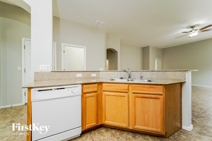 Building Photo - 12891 Westminster Dr