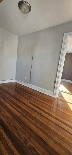 Building Photo - 358 Weeden St