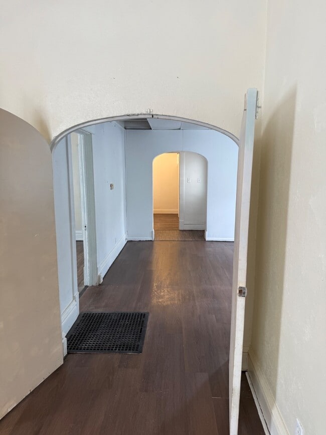 Building Photo - 1460 N Edward St