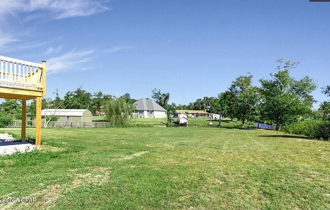 Building Photo - 7248 Shady Dr