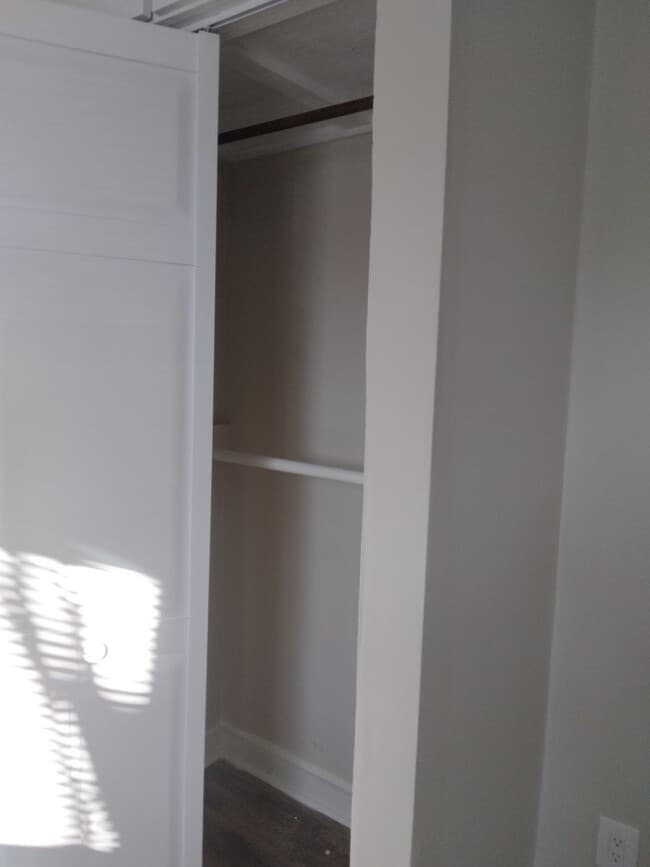 Building Photo - Newly remodeled 2 bedroom 1 bath home, Whi...