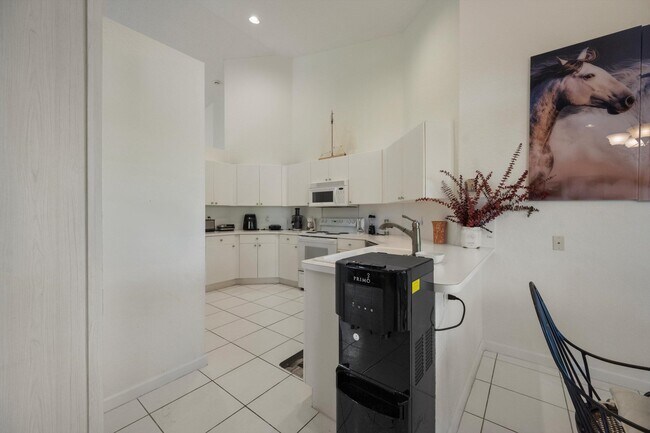 Building Photo - 4677 Carlton Golf Dr