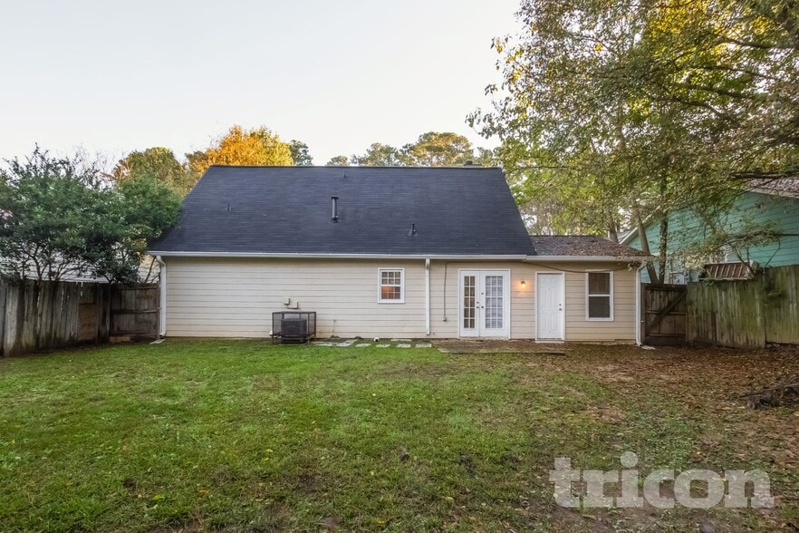 Building Photo - 1145 Woodington Cir