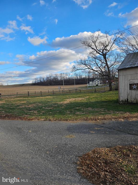 Building Photo - 300 Brenneman Rd