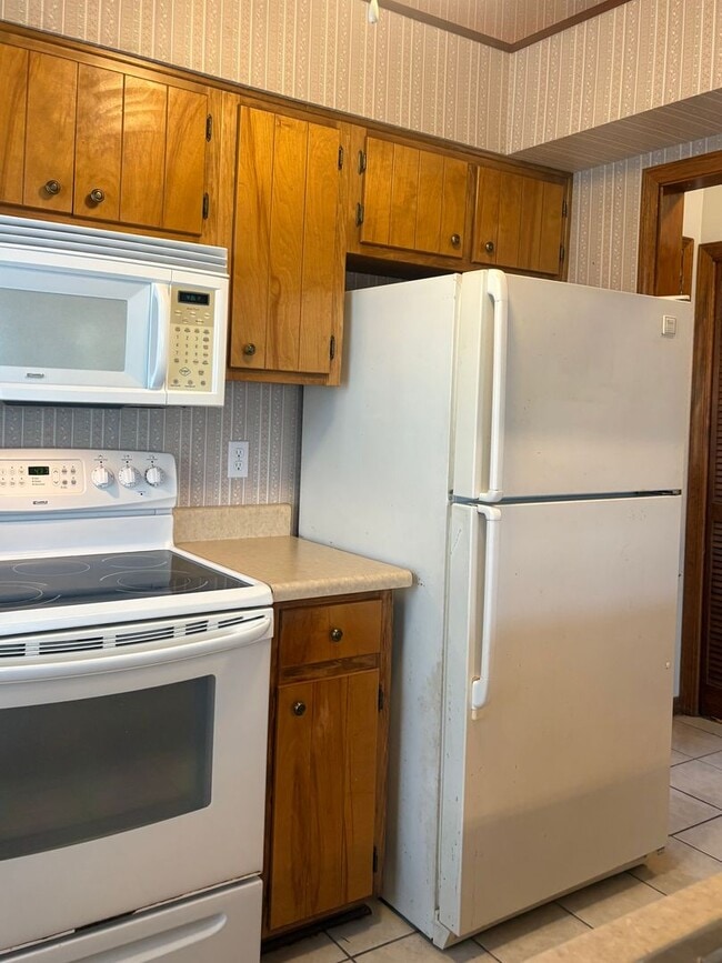 Building Photo - Charming 2 Bedroom in Fort Walton Beach!