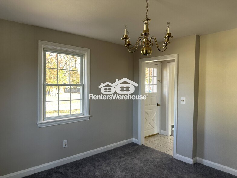 Building Photo - 3203 Glendale Ave