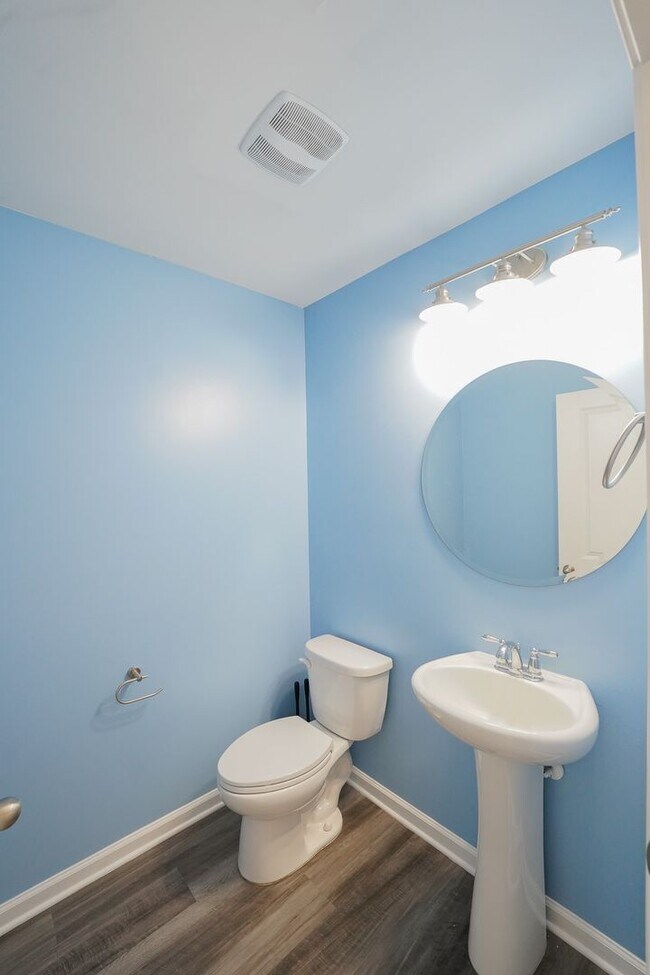 Building Photo - Coming Available!