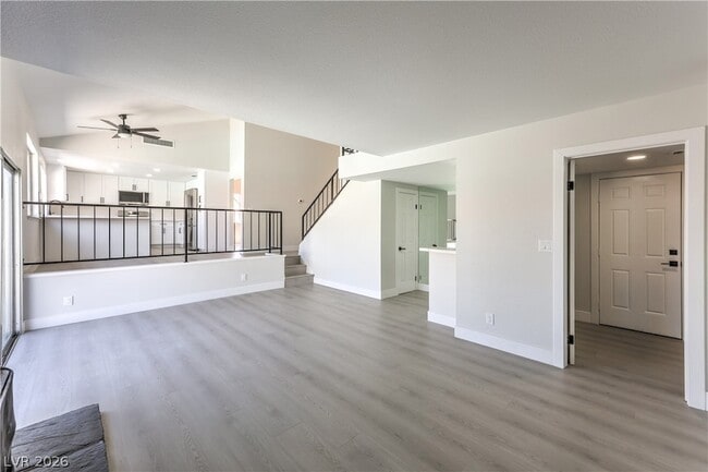 Building Photo - 6348 Vicuna Dr